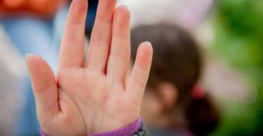 Zrušení bodu Národní očkovací strategie na jednání vlády 10. prosince 2025